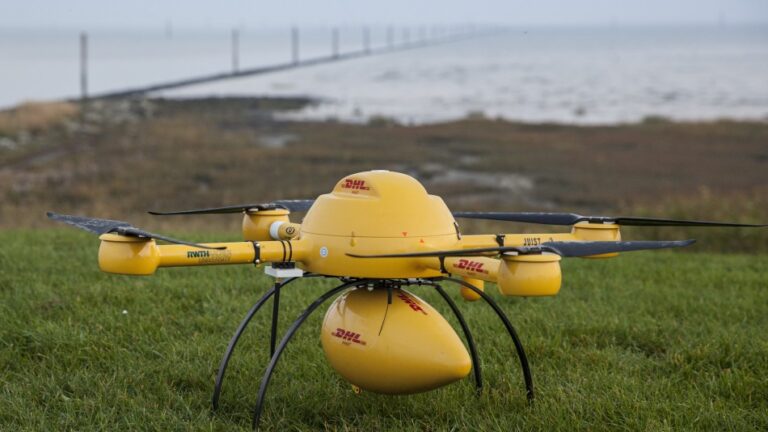 DHL liefert Pakete via Drohne zur Nordseeinsel Juist