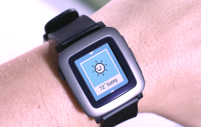 Smartwatch-Pionier gibt auf: Fitbit kauft Pebble