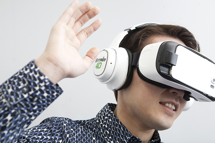 Samsung Entrim 4D: Diese Kopfhörer suggerieren Bewegungen in VR-Welten