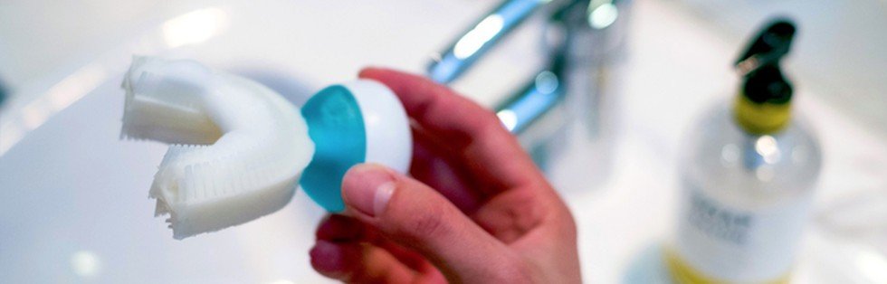 Amabrush: Diese Bürste putzt eure Zähne automatisch in nur 10 Sekunden