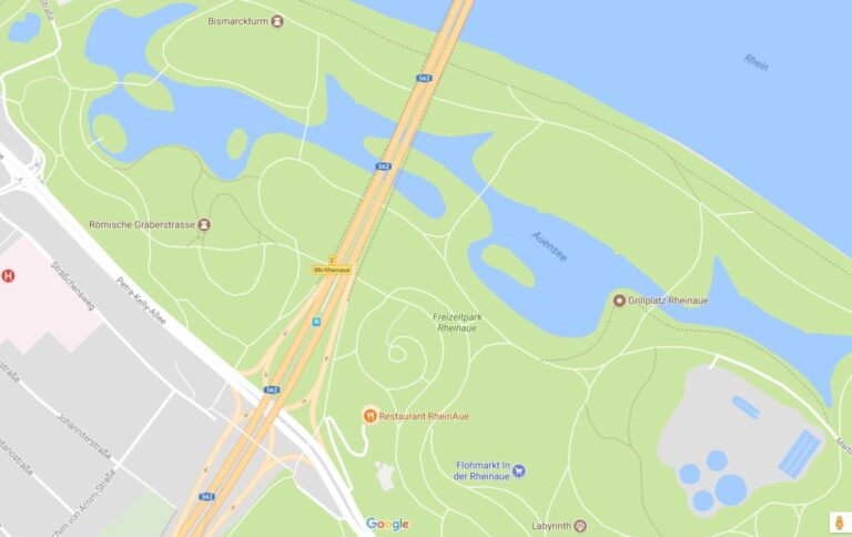 Früher war hier nur grün und bisschen blau. Im neuen Google Maps sind auch viele öffentliche Parks wie die Bonner Rheinauen detailliert mit Wegenetz verzeichnet.