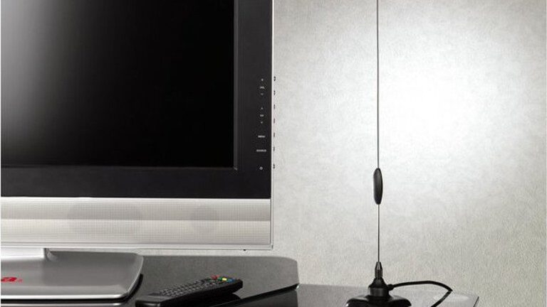 DVB-T2 und DAB+: Wo eure Zimmerantenne stehen sollte