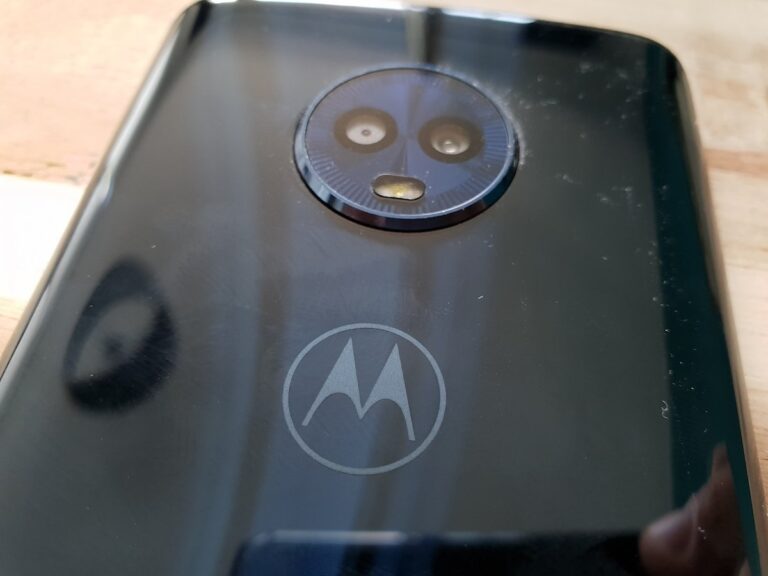 Zwinkerkamera in alten Motorola-Geräten – hier dem noch gar nicht so alten Moto G6.