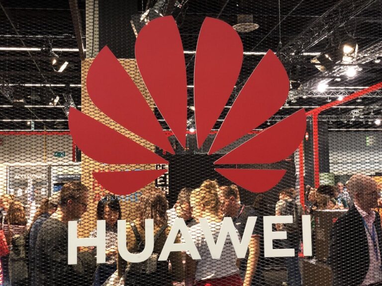 Smartphone-Hersteller Huawei: Ebenfalls mit einem (kleinen) Stand auf der Photokina vertreten.
