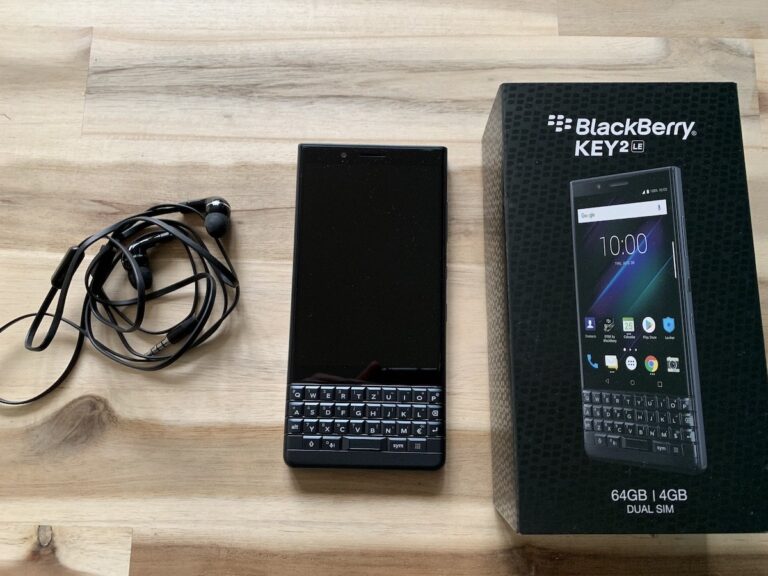 Blackberry Key2 LE Lieferumfang