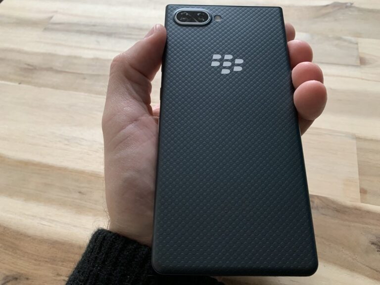 Vielleicht keine Schönheit, aber durch und durch gut verarbeitet: das Blackberry Key2 LE