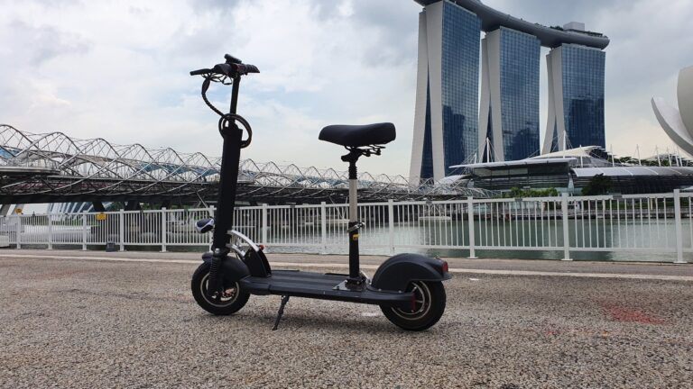 3 E-Scooter ausprobiert: Unverschwitzt durch Singapur