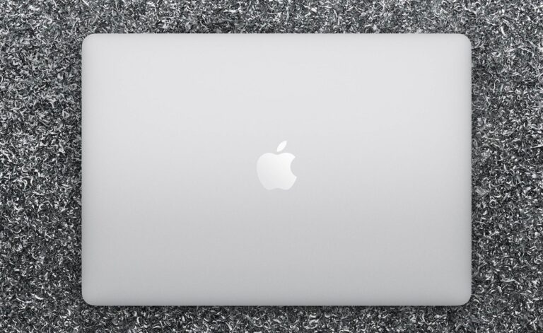 Das MacBook Air ist aus zu 100 Prozent recyceltem Aluminium hergestellt. Ein wichtiger Schritt.