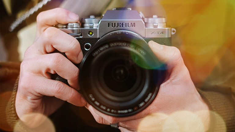 Fujifilm X-T4 im Fokus: Systemkamera mit XXL-Ausstattung