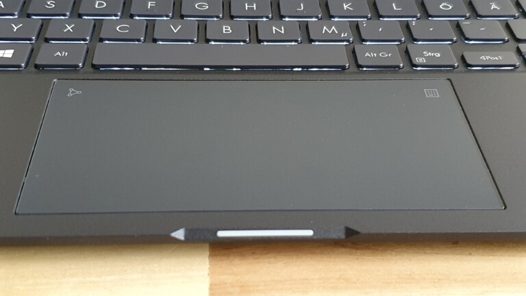 Das Touchpad des ExpertBook B9