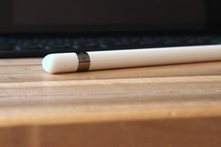 Apple Pencil: Nur die 1. Generation ist mit dem iPad der 8. Generation kompatibel.