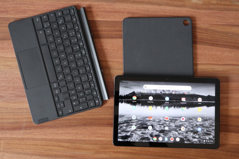 Tastatur und Cover mit Kickstand: Alles im Lieferumfang des IdeaPad Duet Chromebook