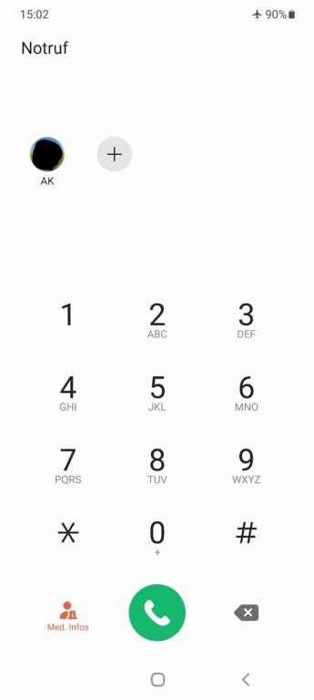 Auch auf dem Sperrbildschirm könnt ihr in den Telefonmodus wechseln, um Notfallkontakte anzurufen oder medizinische Daten abrufen zu können. (Screenshot)