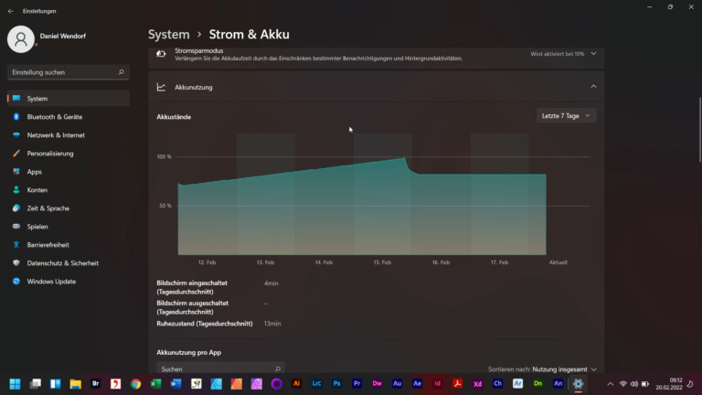 Windows 11 zeigt euch unter System - Strom & Akku an, wie schnell euer Notebook an den Ressourcen saugt.