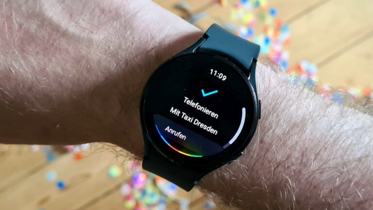 Google Assistant endlich auf der Galaxy Watch4 – so schaltest du ihn ein