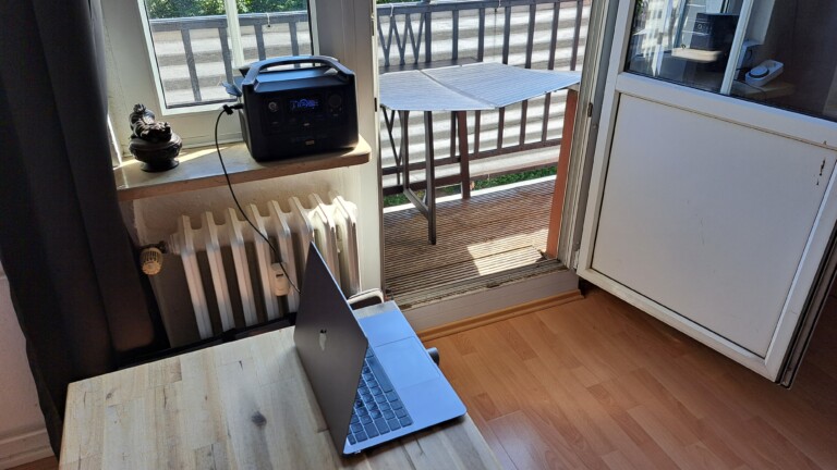 Büro ohne Steckdose: Wie ich mit Solarstrom fast autark arbeite