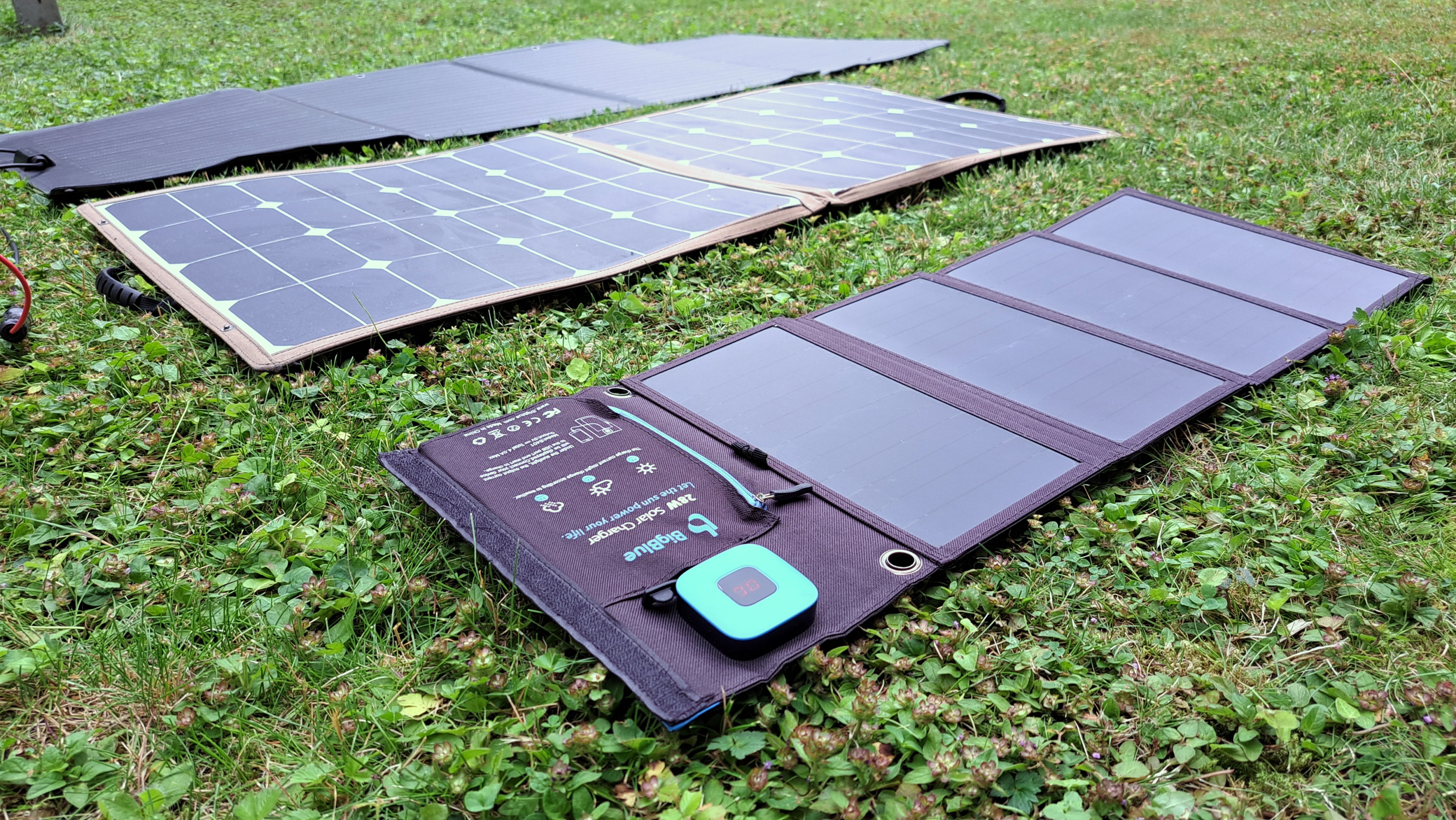 Faltbares Solarmodul 100W mit Laderegler - das mobile Batterie