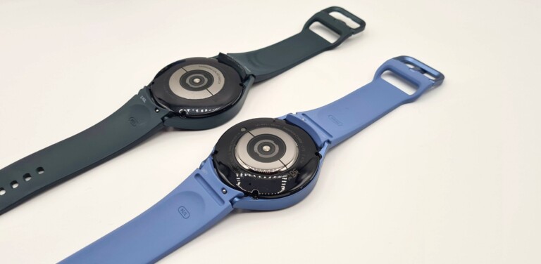 Samsung überarbeitete den BioActive-Sensor der Watch4 (links) nicht weiter. (Foto: Sven Wernicke)