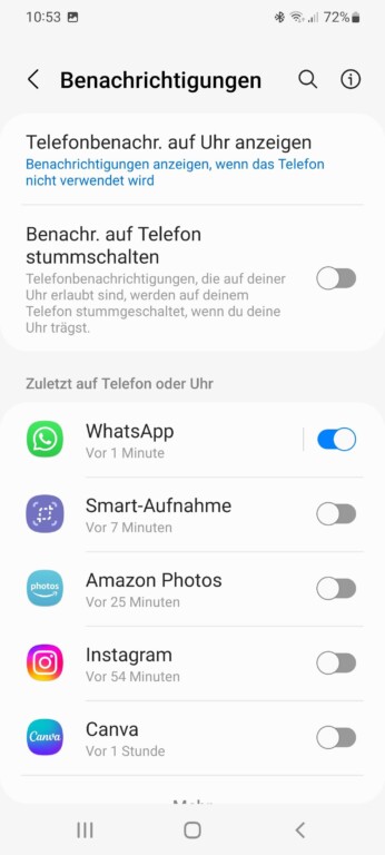 Die Benachrichtungsfreigabe für WhatsApp auf der Smartwatch mit WearOS musst du geben. Die Option findest du in der zur Uhr gehörenden Smartphone-App. Im Fall der Galaxy Watch ist das Samsung Wearable. (Screenshot)