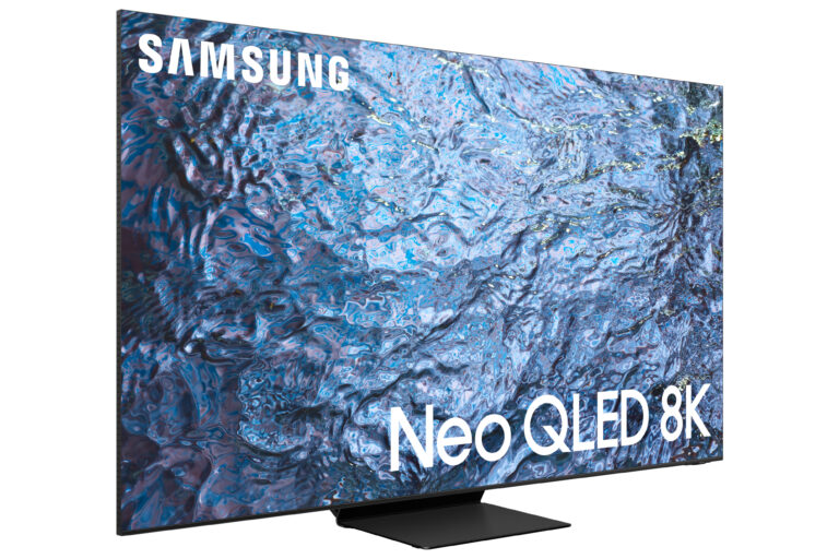 Die 2023er Neo QLEDs benötigen kein separates SmartThings-Zubehör mehr. Rund 40 Euro gespart. (Foto: Samsung)