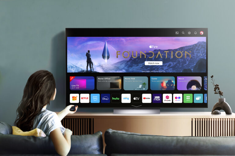 Die 2023er OLED-TVs von LG unterstützen QMS dank HDMI 2.1a. (Foto: LG)