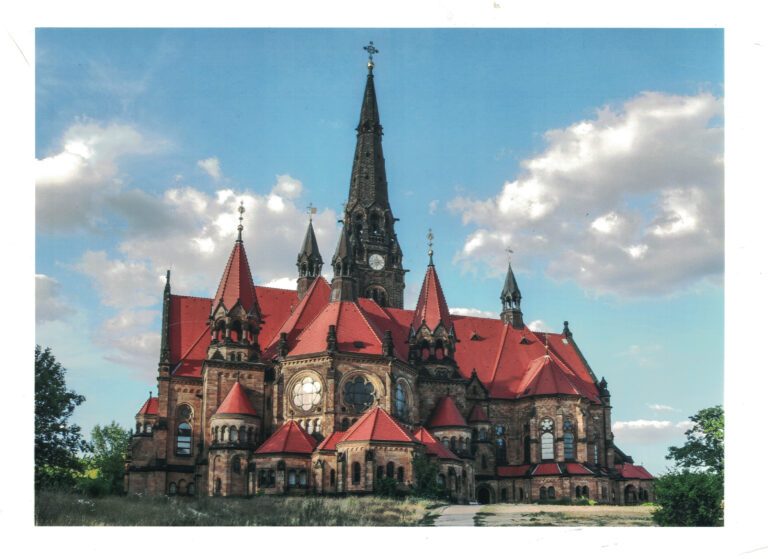 Der Scan des Garnisonskirche-Bildes besticht mit guten Details, wirkt aber etwas blass. Das lässt sich aber schnell optimieren. (Foto von Daniel Wendorf)
